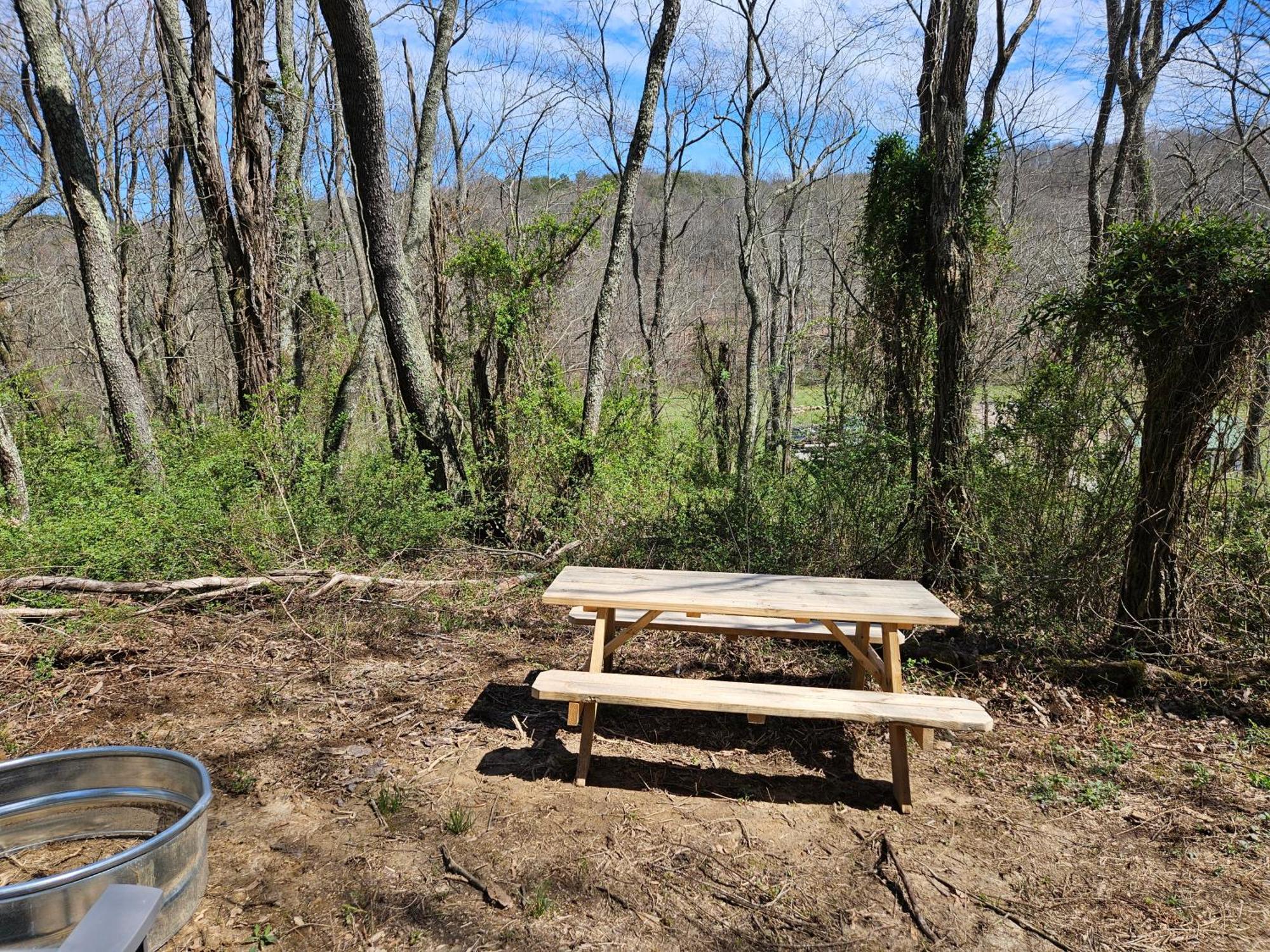Cardinal Cove Campsite At Hocking Vacations - Tent Not Included Logan Exteriör bild