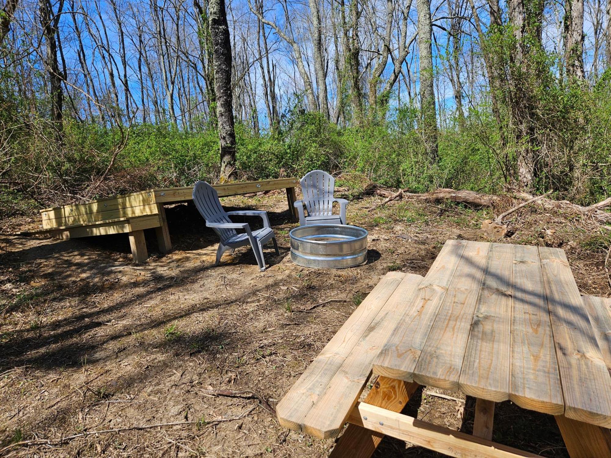 Cardinal Cove Campsite At Hocking Vacations - Tent Not Included Logan Exteriör bild